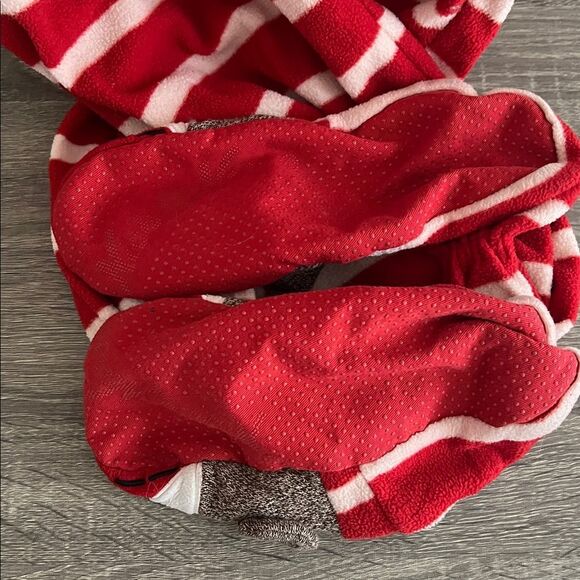 Nick & Nora red and white striped one-piece footed pajamas - Picture 6 of 7